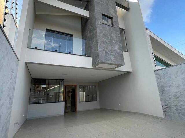 #305 - Casa para Venda em Maringá - PR